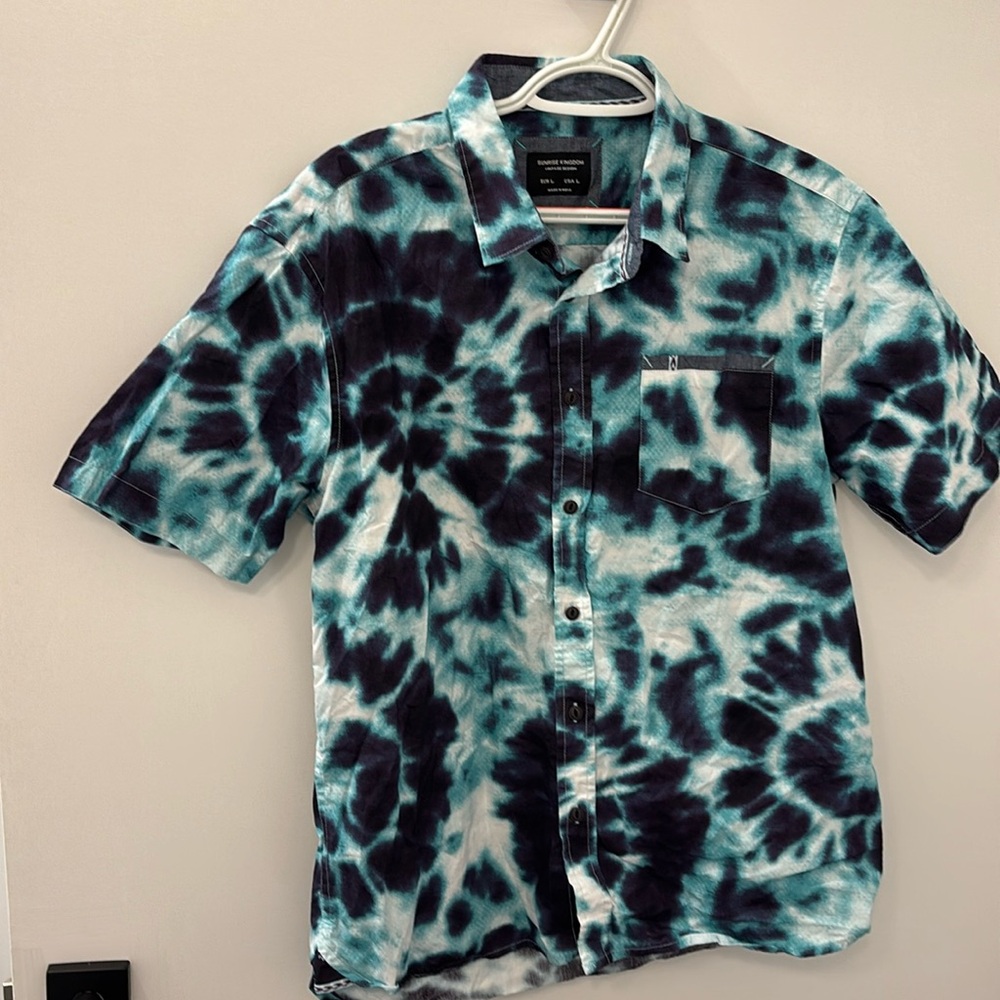 Large sunrise kingdom button up shirt